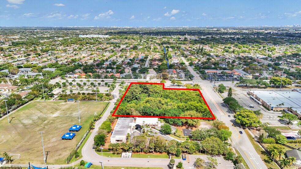 5001 N Pine Island Rd, Sunrise, FL en venta - Foto del edificio - Imagen 3 de 28