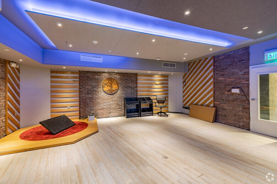 1111 Kane Concourse, Bay Harbor Islands, FL en venta - Foto del interior - Imagen 3 de 18