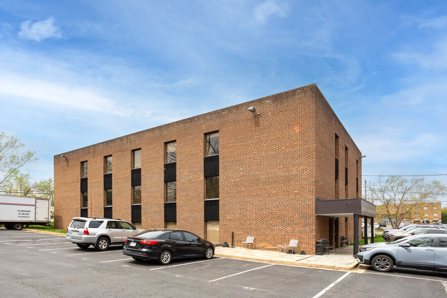 400 N Washington St, Falls Church, VA en alquiler - Foto del edificio - Imagen 3 de 11