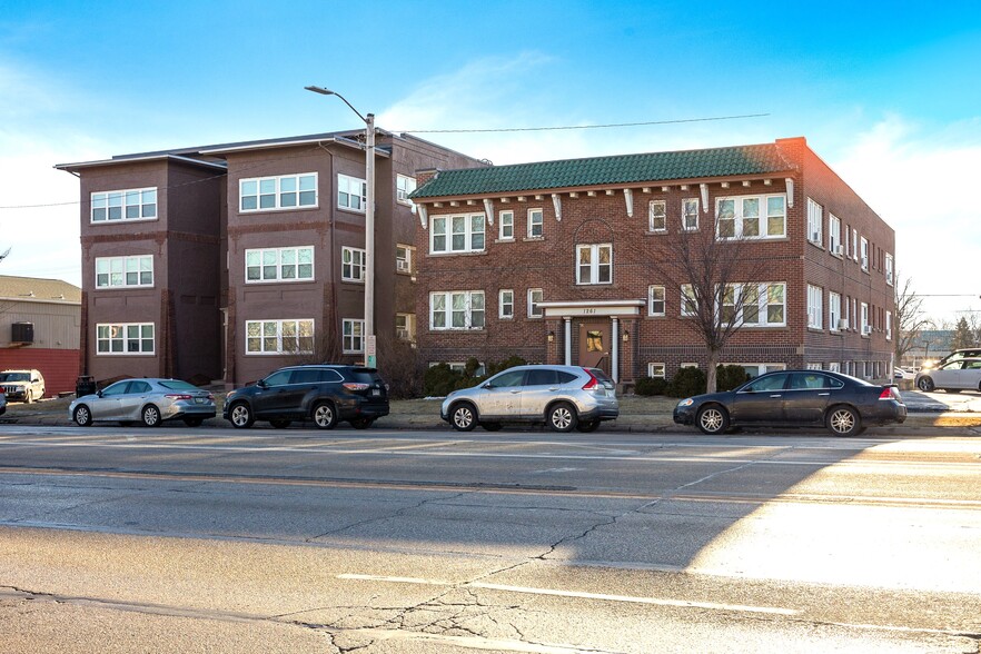 1261 1st Ave SE, Cedar Rapids, IA en venta - Foto del edificio - Imagen 3 de 5