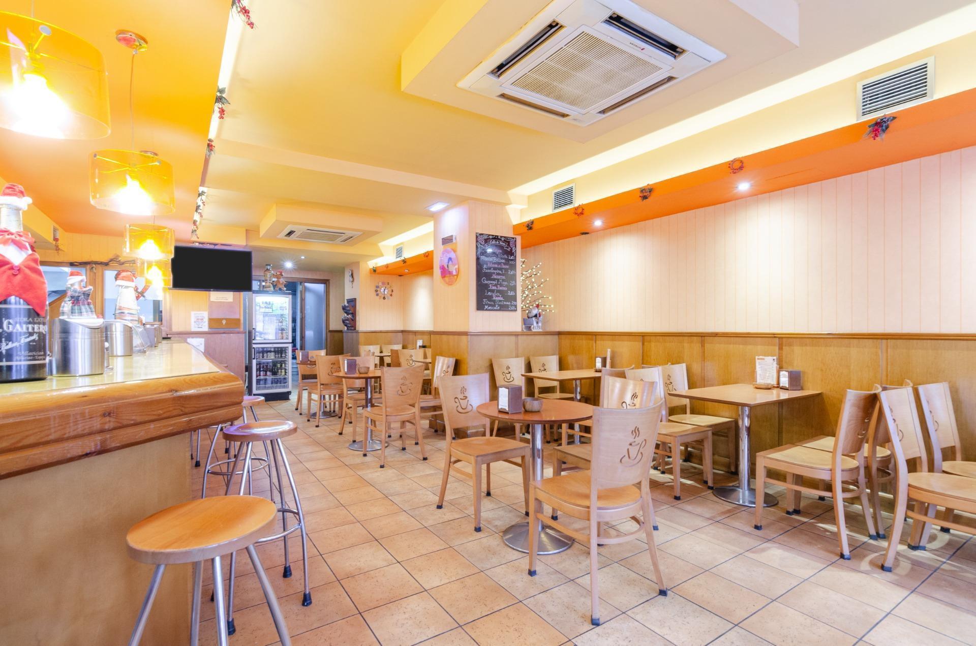 Local en Gijón, Asturias en venta Foto del edificio- Imagen 1 de 57