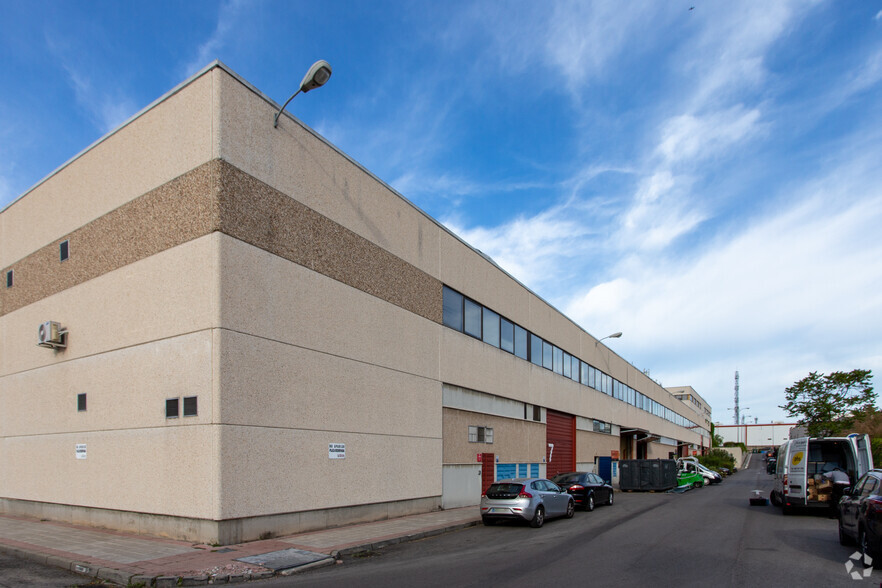 Avenida Valdelaparra, 27, Alcobendas, Madrid en alquiler - Foto del edificio - Imagen 2 de 6