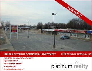 Más detalles de NNN Multi-tenant Commercial - Extra Land – en venta, Wichita, KS