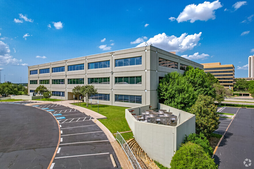 130 E John Carpenter Fwy, Irving, TX en alquiler - Foto del edificio - Imagen 3 de 27