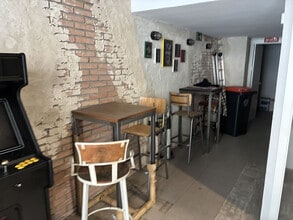 Local en Madrid, Madrid en alquiler Foto del edificio- Imagen 2 de 5