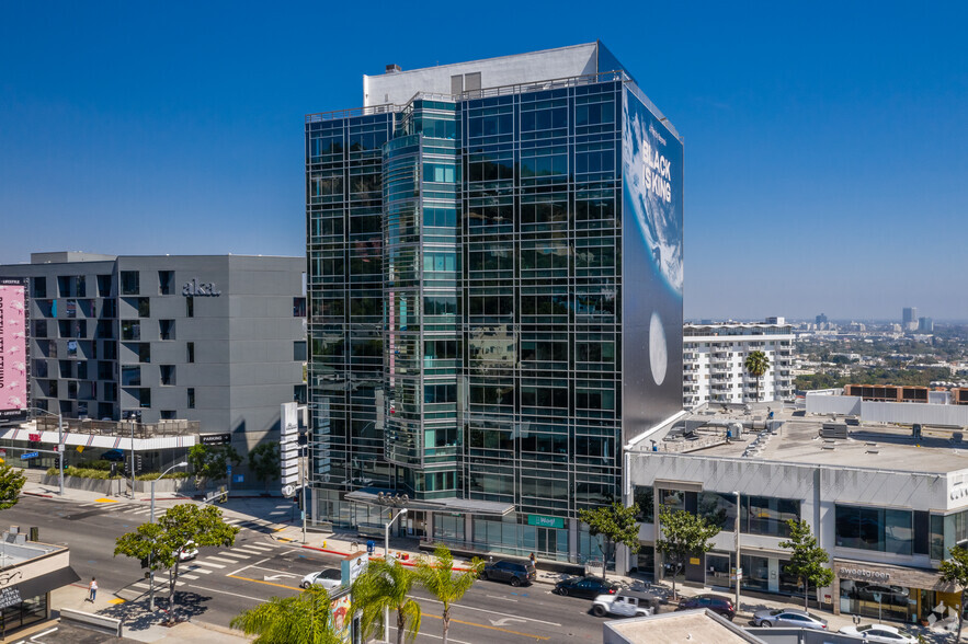 8590 W Sunset Blvd, West Hollywood, CA en alquiler - Foto del edificio - Imagen 3 de 14