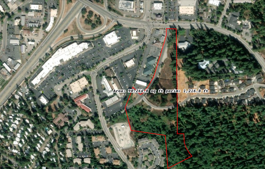 961 Plaza Dr, Grass Valley, CA en venta - Foto del edificio - Imagen 2 de 2