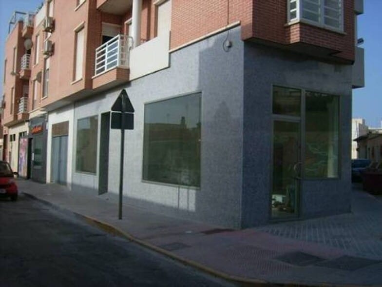 Local en El Ejido, Almería en alquiler - Foto del edificio - Imagen 2 de 2