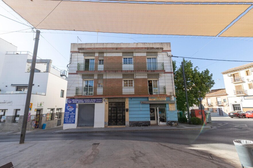Edificio residencial en La Zubia, Granada en venta - Foto del edificio - Imagen 2 de 50