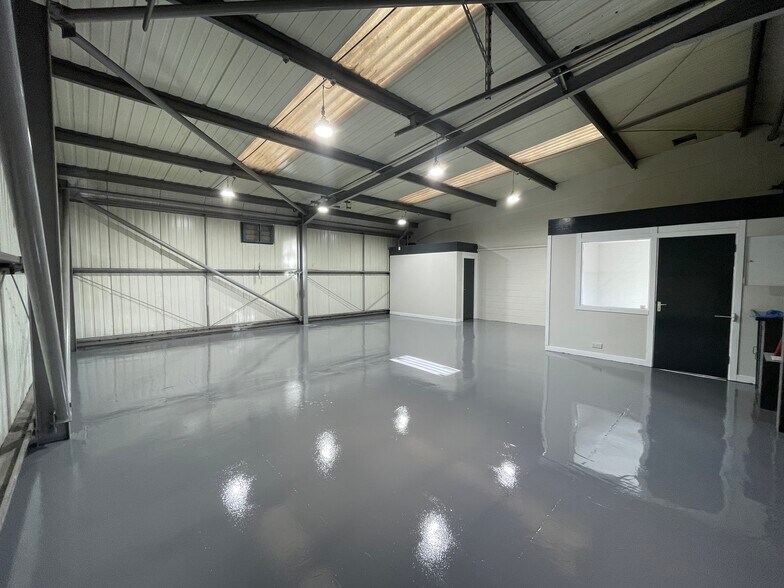 17 Woodgate Way S, Glenrothes en alquiler - Foto del edificio - Imagen 3 de 4