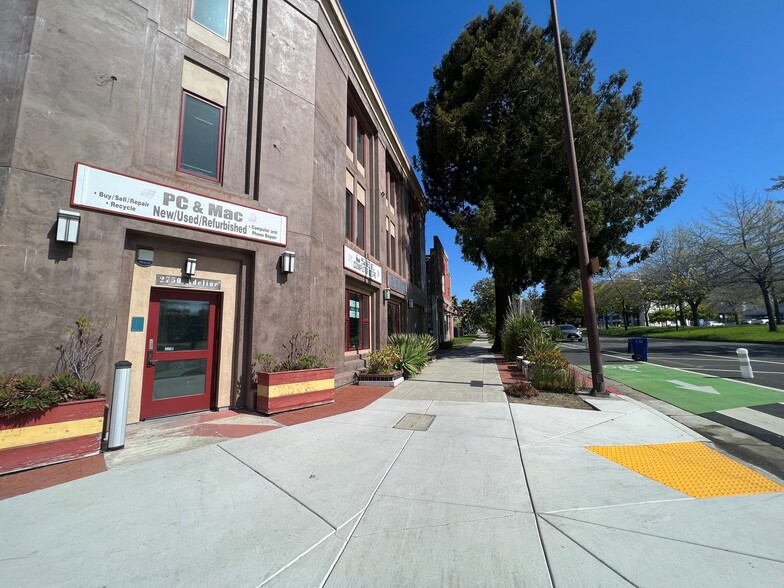 2750 Adeline St, Berkeley, CA en alquiler - Foto del edificio - Imagen 3 de 3