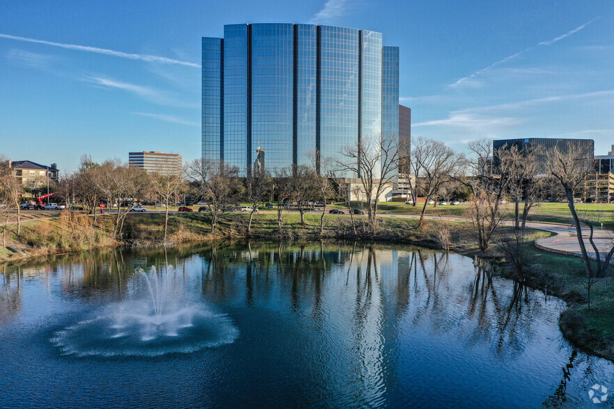 12377 Merit Dr, Dallas, TX en alquiler - Foto del edificio - Imagen 3 de 24