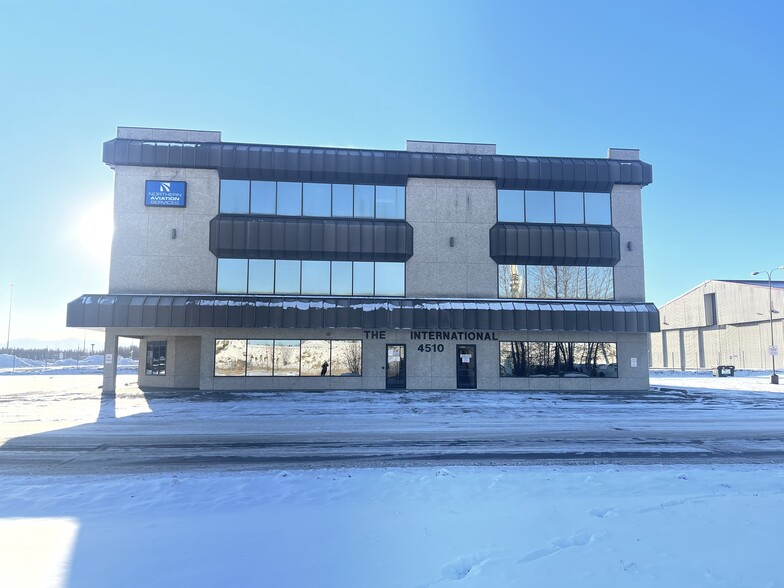 4510 Old International Airport Rd, Anchorage, AK en alquiler - Foto del edificio - Imagen 2 de 11