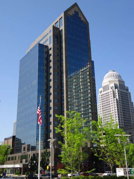 220 W Main St, Louisville, KY en alquiler - Foto del edificio - Imagen 2 de 6