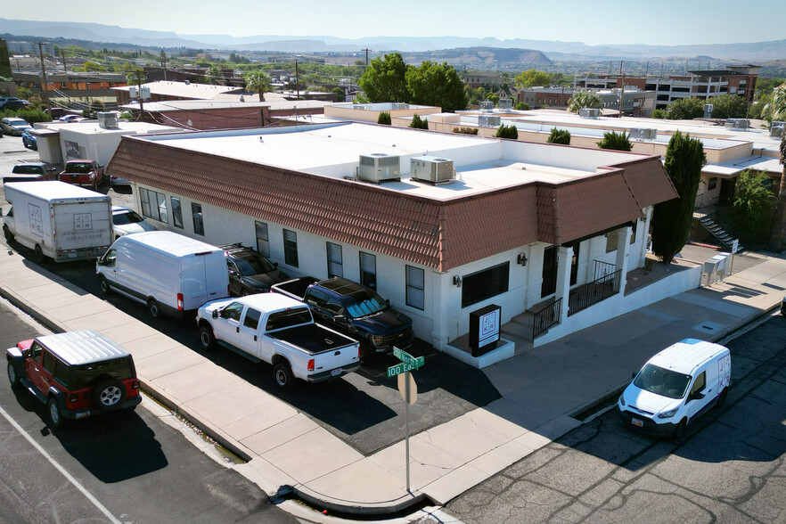 198 N 100 E, Saint George, UT en alquiler - Foto del edificio - Imagen 1 de 26