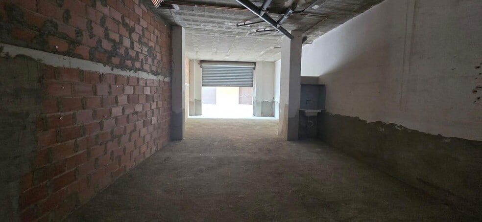 Local en Llíria, Valencia en venta - Foto principal - Imagen 1 de 6