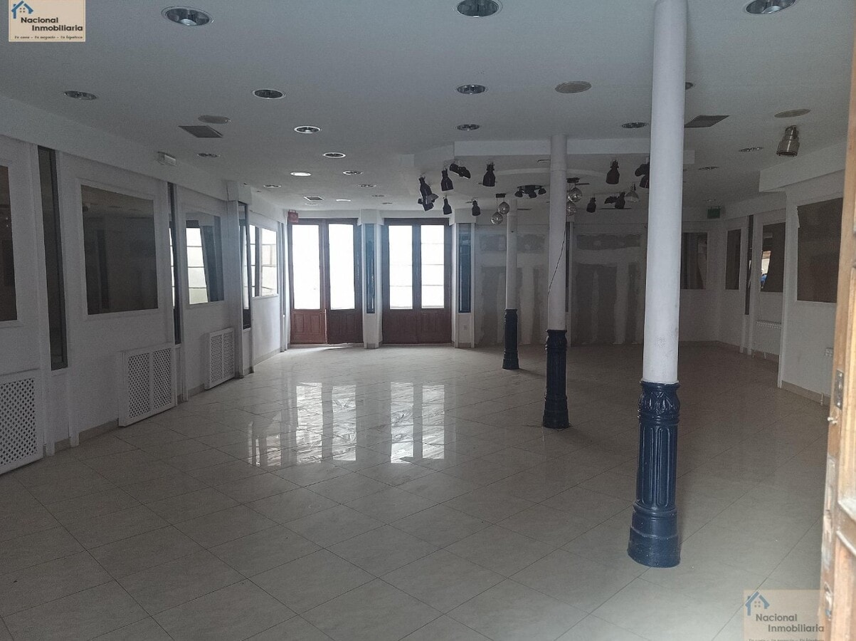 Béjar, SAL 37700 - Unidad A -  - Foto del interior - Image 1 of 2