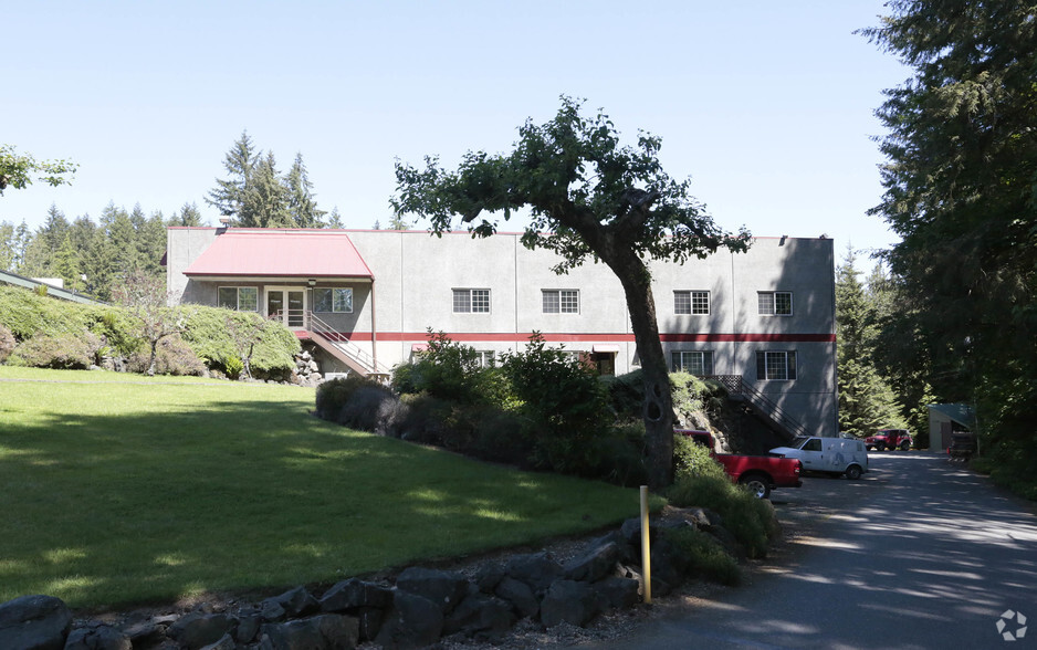 12715 Miller Rd NE, Bainbridge Island, WA en alquiler - Foto del edificio - Imagen 3 de 3