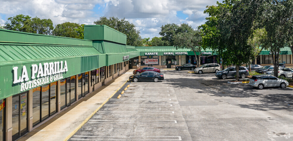 8203-8357 W Atlantic Blvd, Coral Springs, FL en alquiler - Foto del edificio - Imagen 2 de 6