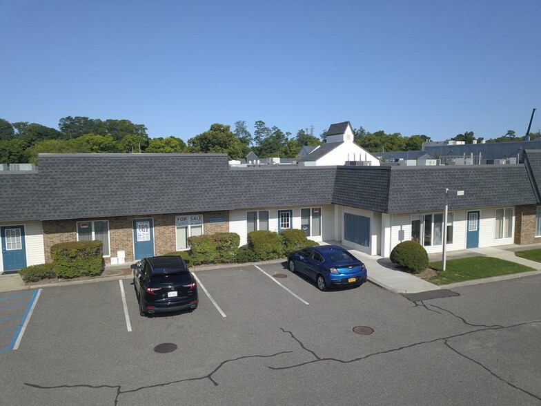 100 S Jersey Ave, East Setauket, NY en venta - Foto del edificio - Imagen 3 de 21