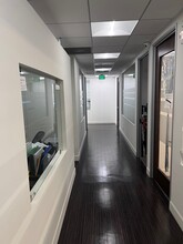 11022 Santa Monica Blvd, Los Angeles, CA en alquiler Foto del interior- Imagen 1 de 8