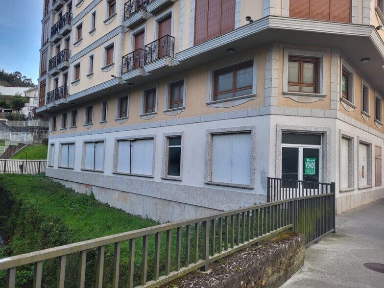 Avenida de Benito Galcerán, Viveiro, Lugo en venta - Foto del edificio - Imagen 3 de 14