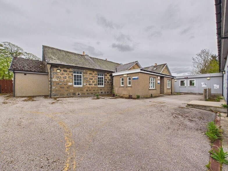 Former Clatt Primary School, Huntly en venta - Foto del edificio - Imagen 1 de 3