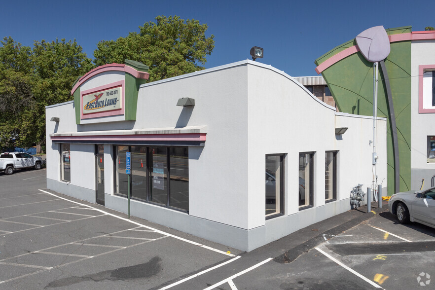 300 S Washington St, Falls Church, VA en alquiler - Foto del edificio - Imagen 3 de 3