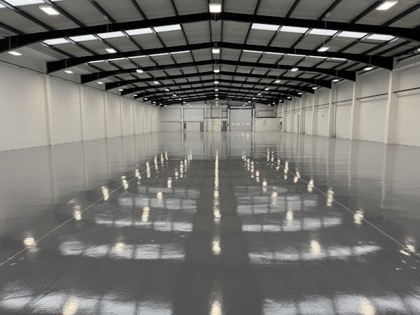 Charlwood Rd, Lowfield Heath en alquiler Foto del interior- Imagen 1 de 1
