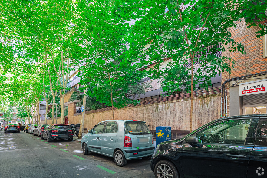 Calle Núñez Morgado, 6, Madrid, Madrid en alquiler - Foto del edificio - Imagen 2 de 3