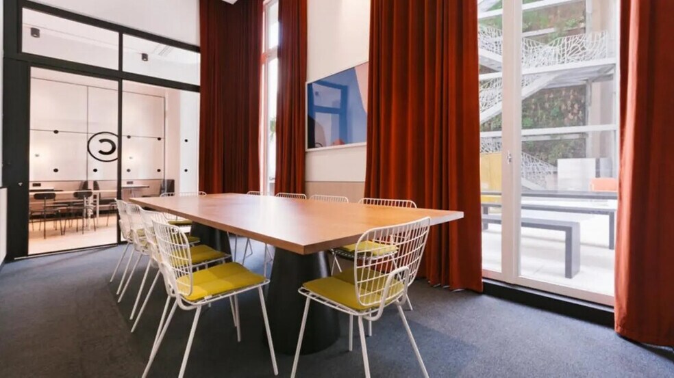 92-98 Avenue Des Champs Elysées, Paris en alquiler - Foto del edificio - Imagen 3 de 5