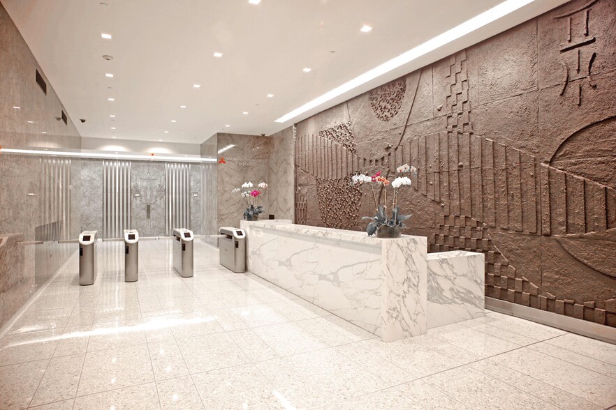 655 Third Ave, New York, NY en alquiler - Lobby - Imagen 3 de 6