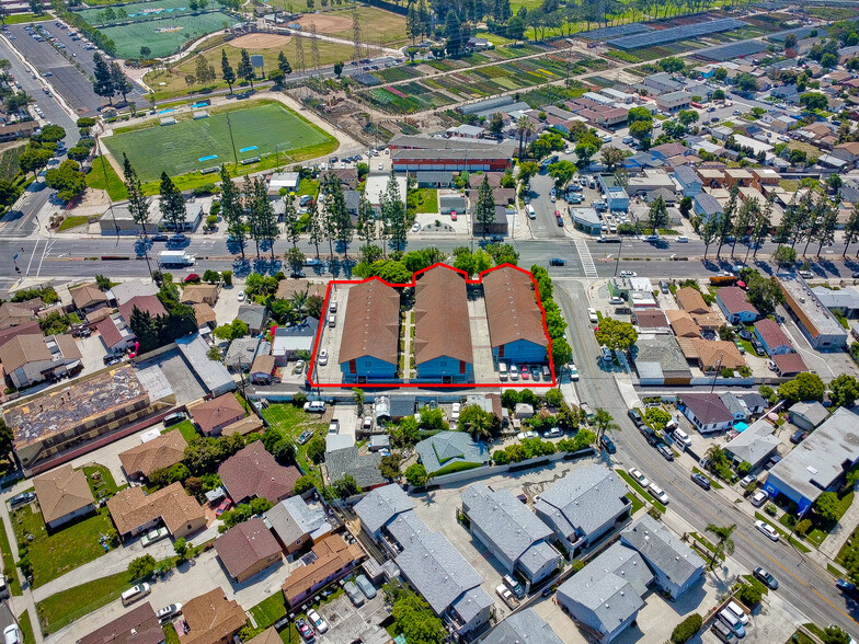 7943-7957 Garfield Ave, Bell Gardens, CA en venta - Foto del edificio - Imagen 3 de 10