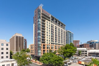 Más detalles de 4918 Saint Elmo Ave, Bethesda, MD - Local en alquiler