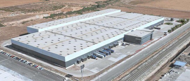 Más detalles de Avenida Picones, 9, Alovera - Nave en alquiler