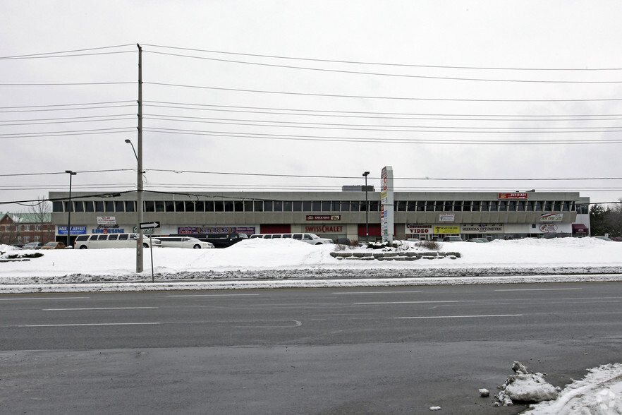 2155 Leanne Blvd, Mississauga, ON en alquiler - Foto del edificio - Imagen 2 de 8