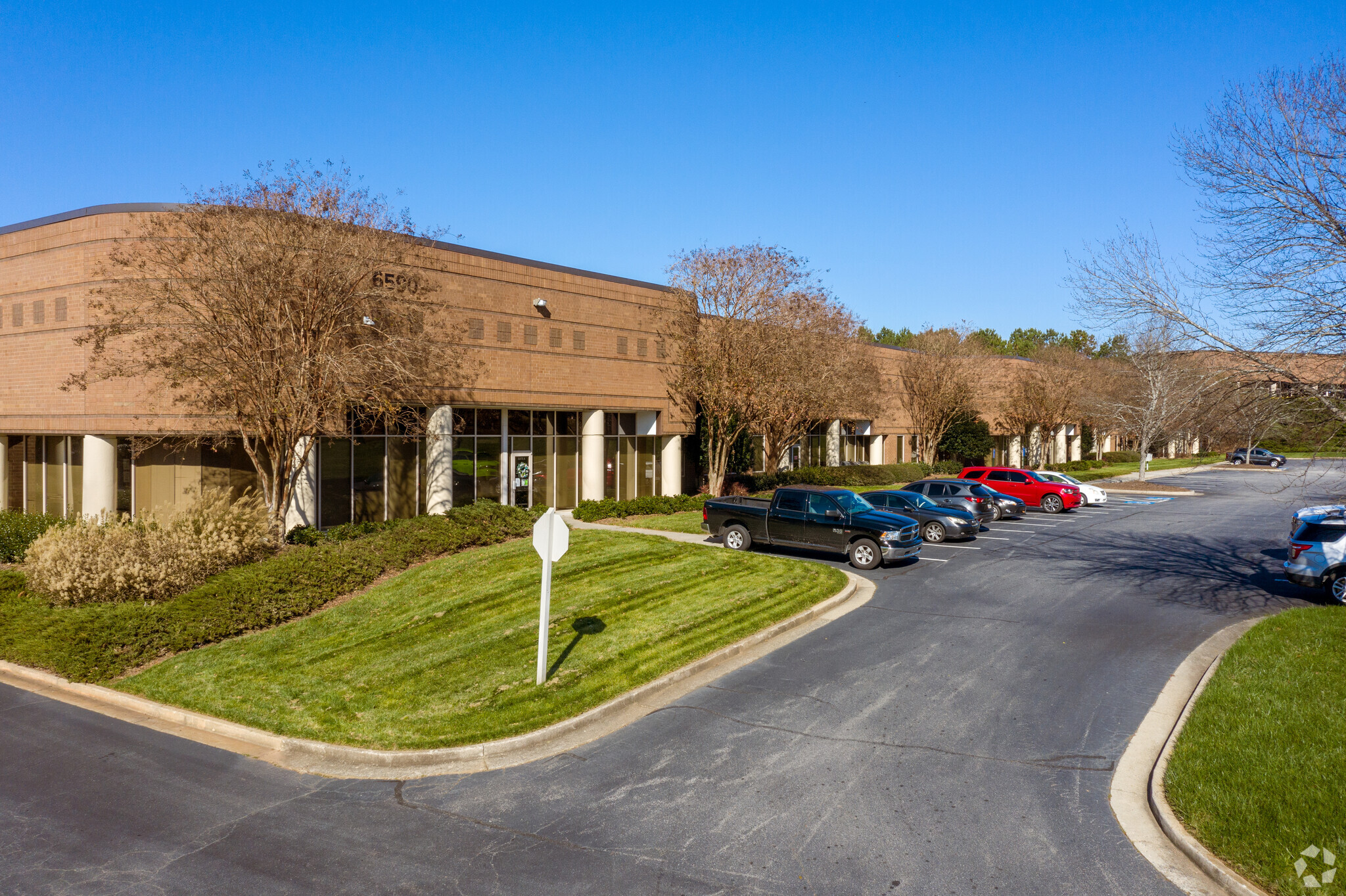 6590 Shiloh Rd E, Alpharetta, GA en alquiler Foto del edificio- Imagen 1 de 8