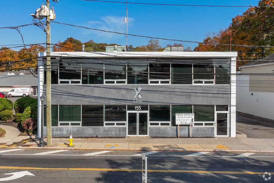 155 E Main St, Smithtown, NY en alquiler - Foto del edificio - Imagen 2 de 11