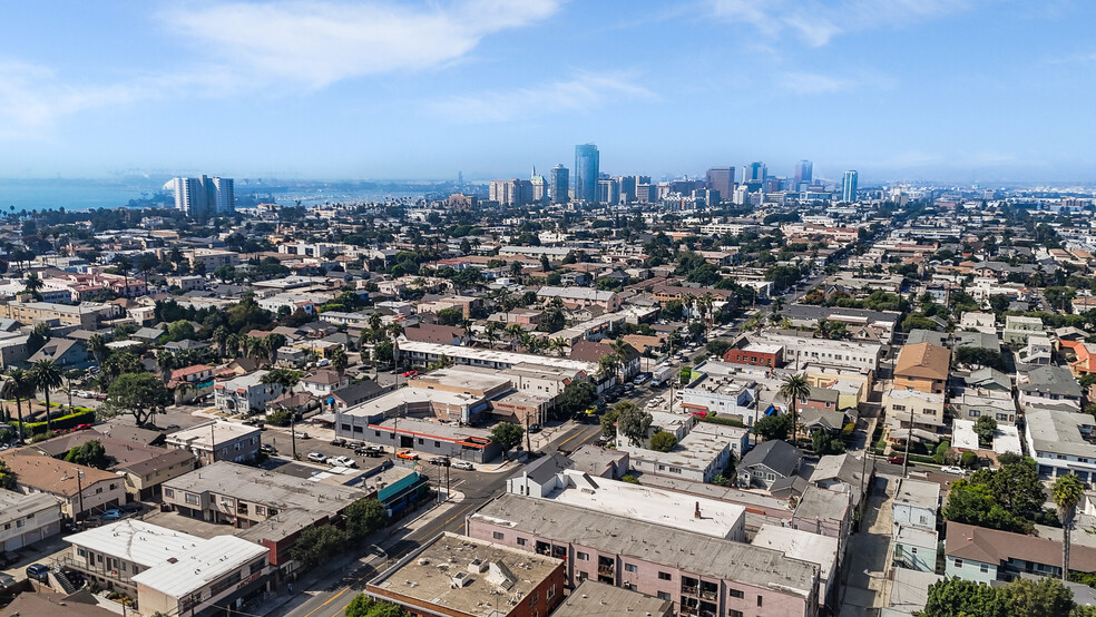 1827 E 4th St, Long Beach, CA en venta - Foto del edificio - Imagen 2 de 17