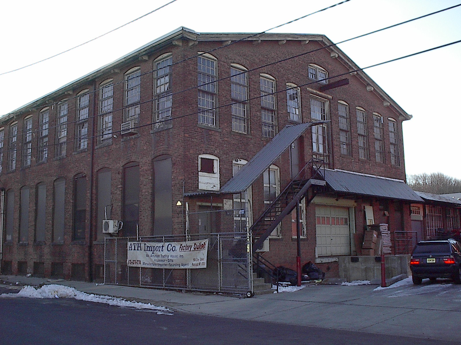 104 Gray St, Paterson, NJ en alquiler Foto del edificio- Imagen 1 de 16