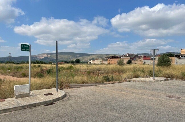 Más detalles de Cami Cementeri Vell, Antella, Comunidad Valenciana, 12, València - Terreno en venta