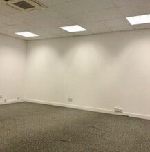 1 Roebuck Ln, Sale en alquiler Foto del interior- Imagen 2 de 4