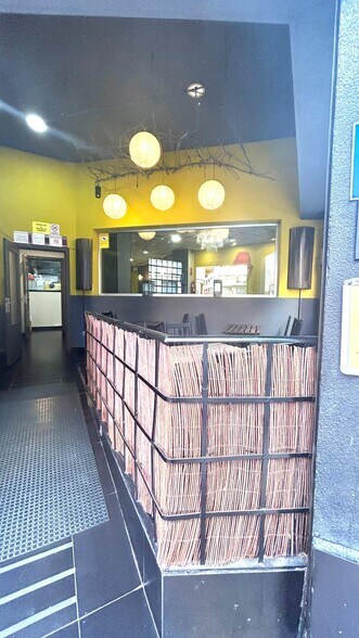 Local en Zaragoza, Zaragoza en alquiler - Foto del edificio - Imagen 1 de 53