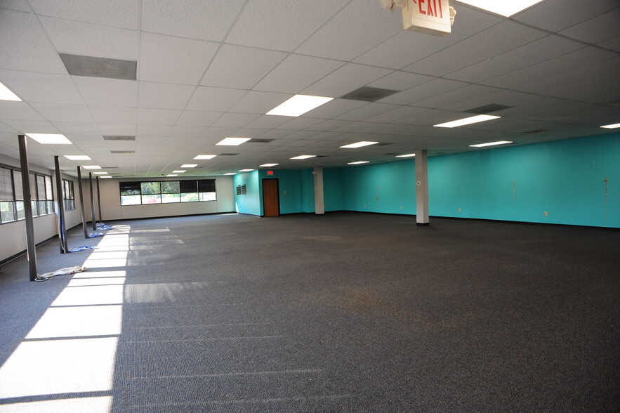 438 E Wilson Bridge Rd, Worthington, OH en alquiler - Foto del interior - Imagen 3 de 9