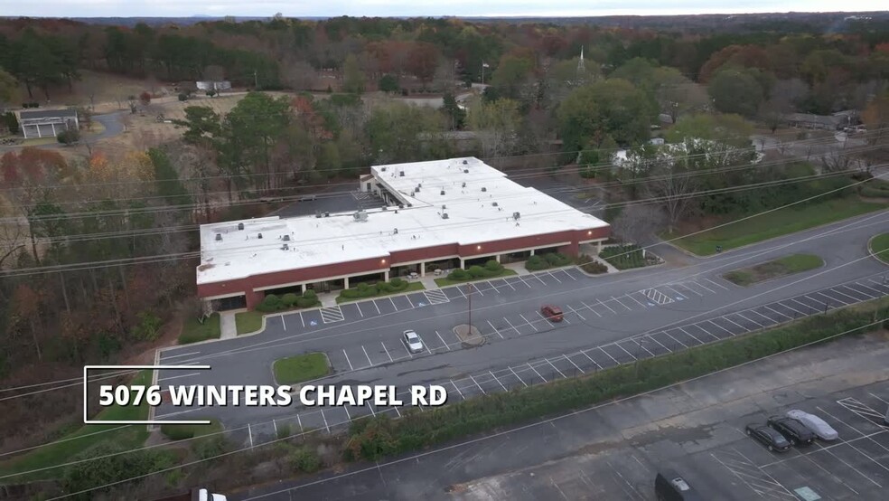 5076 Winters Chapel Rd, Atlanta, GA en alquiler - Vídeo de anuncio comercial - Imagen 2 de 3