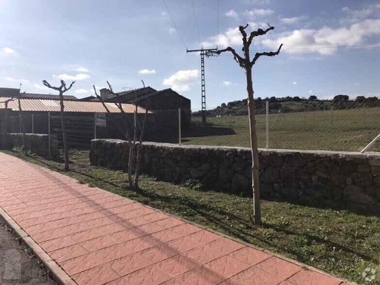 Terreno en Higuera de las Dueñas, Ávila en venta - Foto del edificio - Imagen 2 de 4
