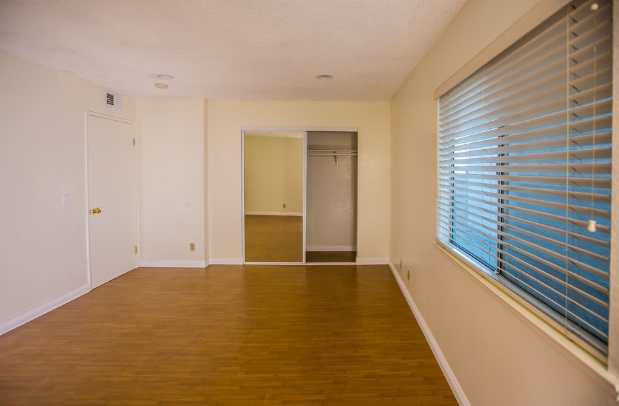 38564 5th St E, Palmdale, CA en venta - Foto del edificio - Imagen 3 de 21