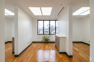 4211 N Cicero Ave, Chicago, IL en alquiler Foto del interior- Imagen 2 de 4