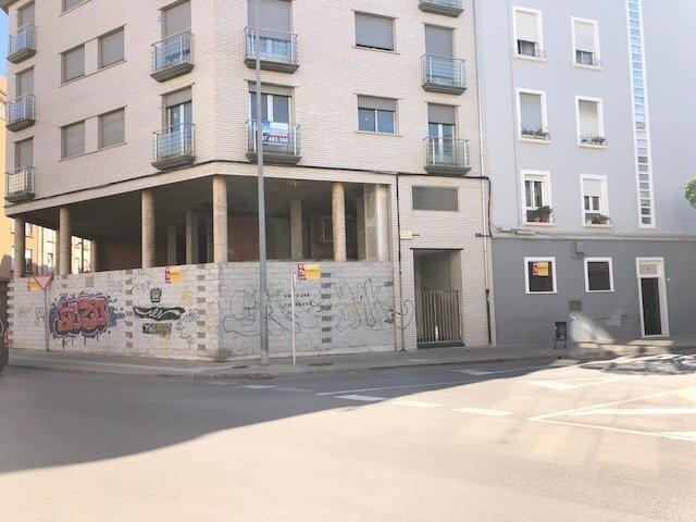 Local en Gandia, Valencia en venta - Foto del edificio - Imagen 2 de 6