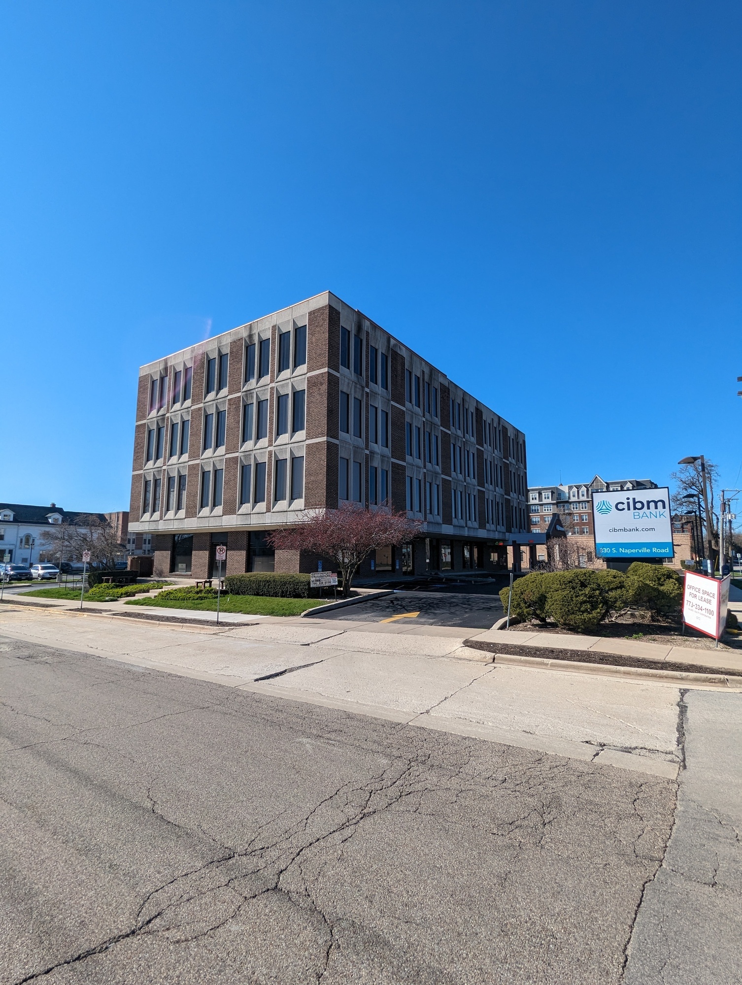 330 S Naperville Rd, Wheaton, IL en alquiler Foto del edificio- Imagen 1 de 6